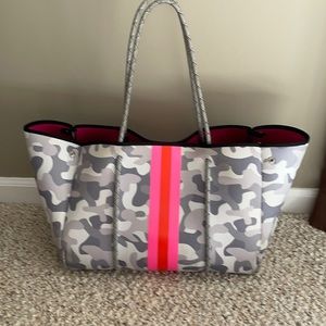 Haute Shore pocketbook with detachable wristlet!